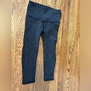 Lululemon Girls cropped leggings